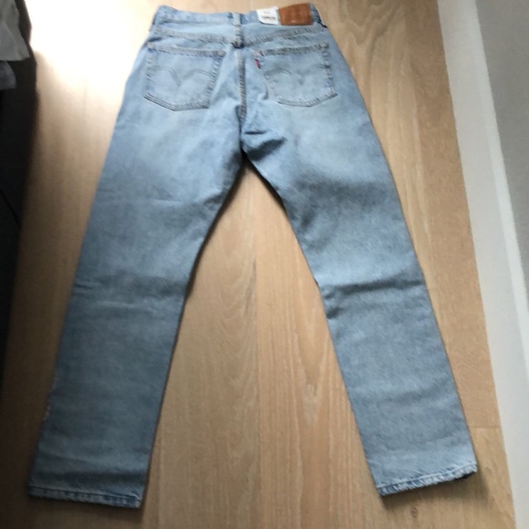 Levi's 501 High-Rise Straight-Leg Jeans Light Indigo Daisy  Patch Design Size 27 - Picture 12 of 13